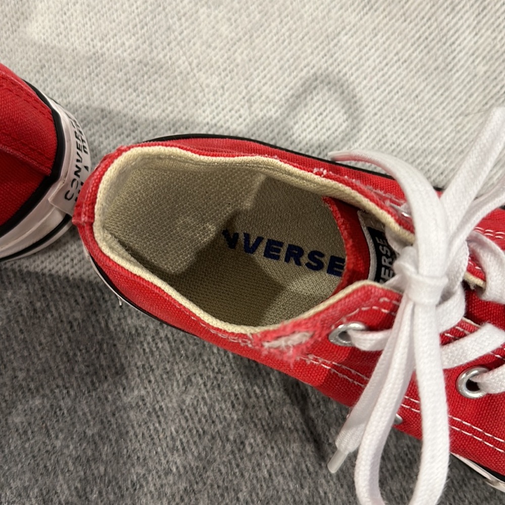 CONVERSE KIDS ALL STAR LOW TOPS SIZE 12 1/2 - Picture 5 of 14